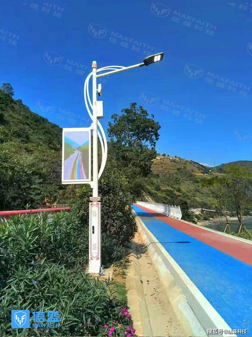 《灯杆指路,云巅打卡 怒江美丽公路首个服务区如何刷新行业认知？》